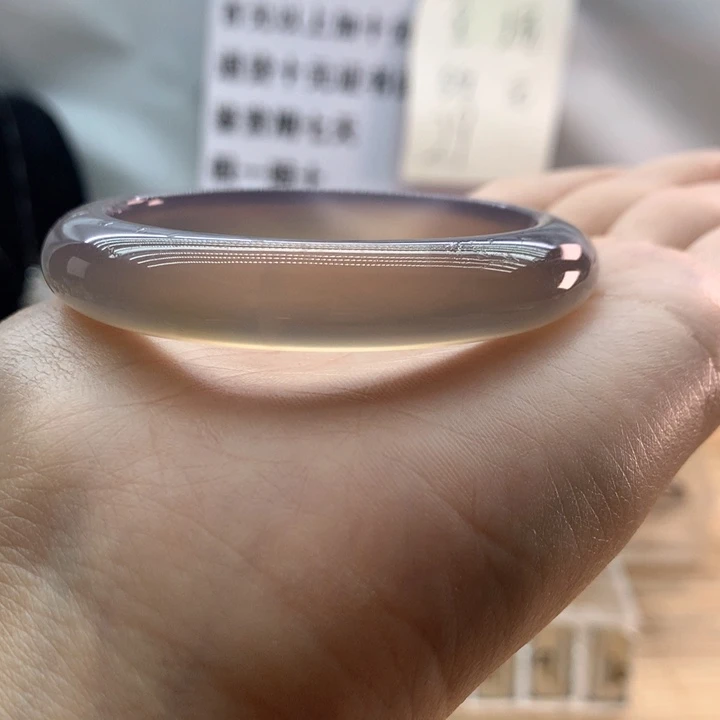 玛瑙/玉髓手镯未镶嵌梨**?