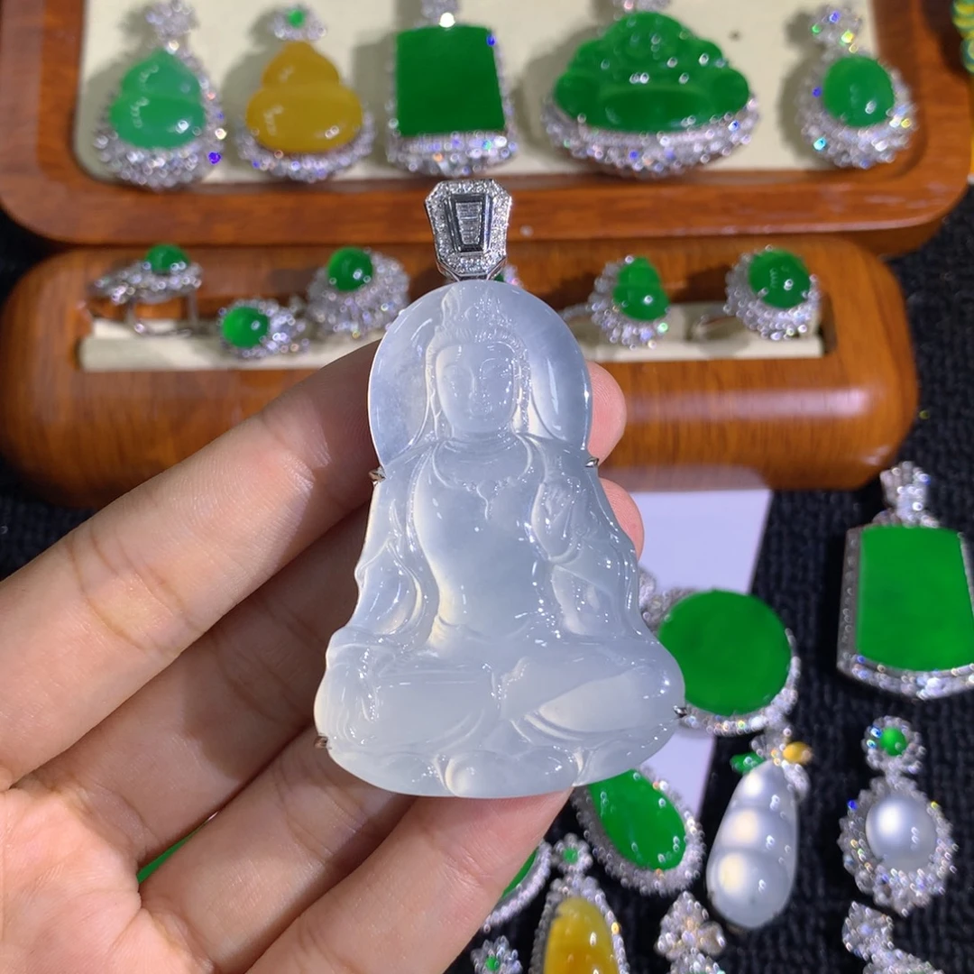 颈饰18K金镶嵌翡翠888777777888