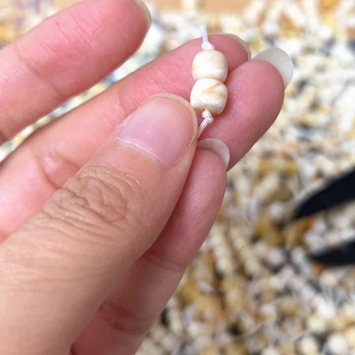 裸石蜜蜡未镶嵌6.6mm一对