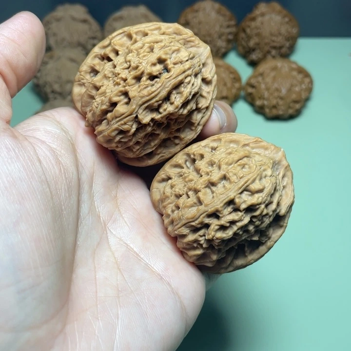 把件文玩核桃42高炮南疆石