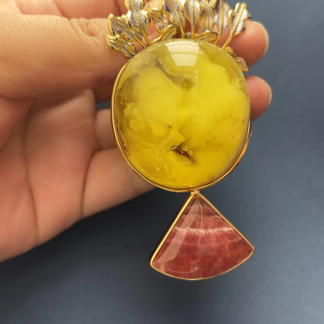 琥珀未镶嵌裸石吊坠