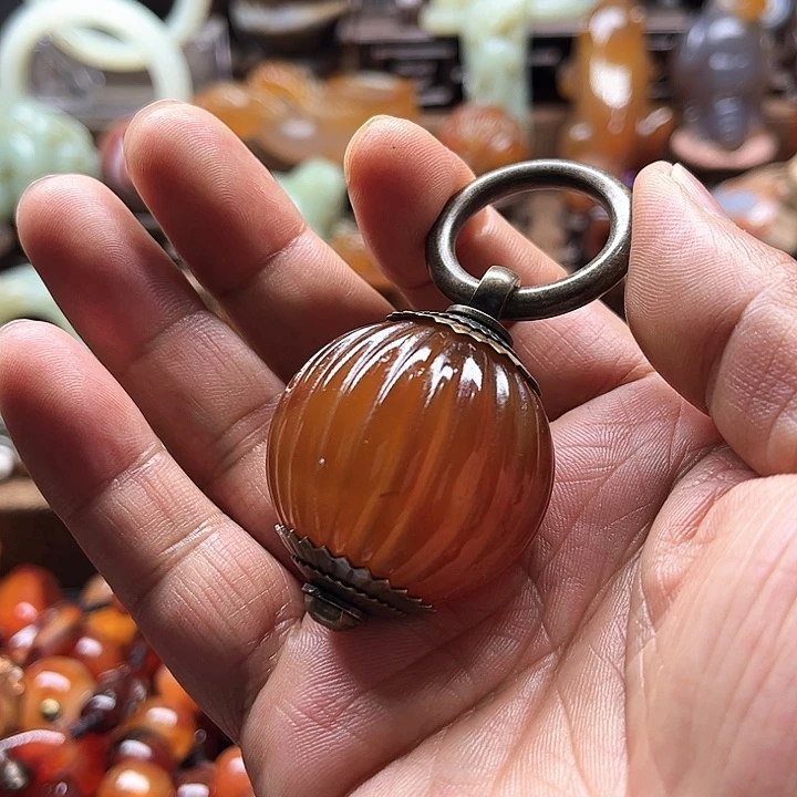 玛瑙/玉髓车挂合金