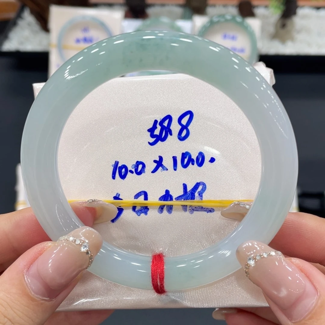 未镶嵌手镯（圆镯）翡翠缅甸翡翠手镯