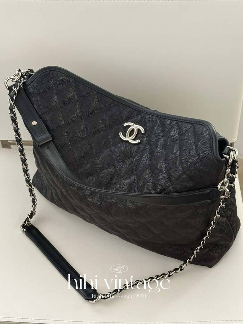 99新 Chanel/香奈儿 12C 黑银荔枝纹HOBO 底长34.5CM 15开 二店