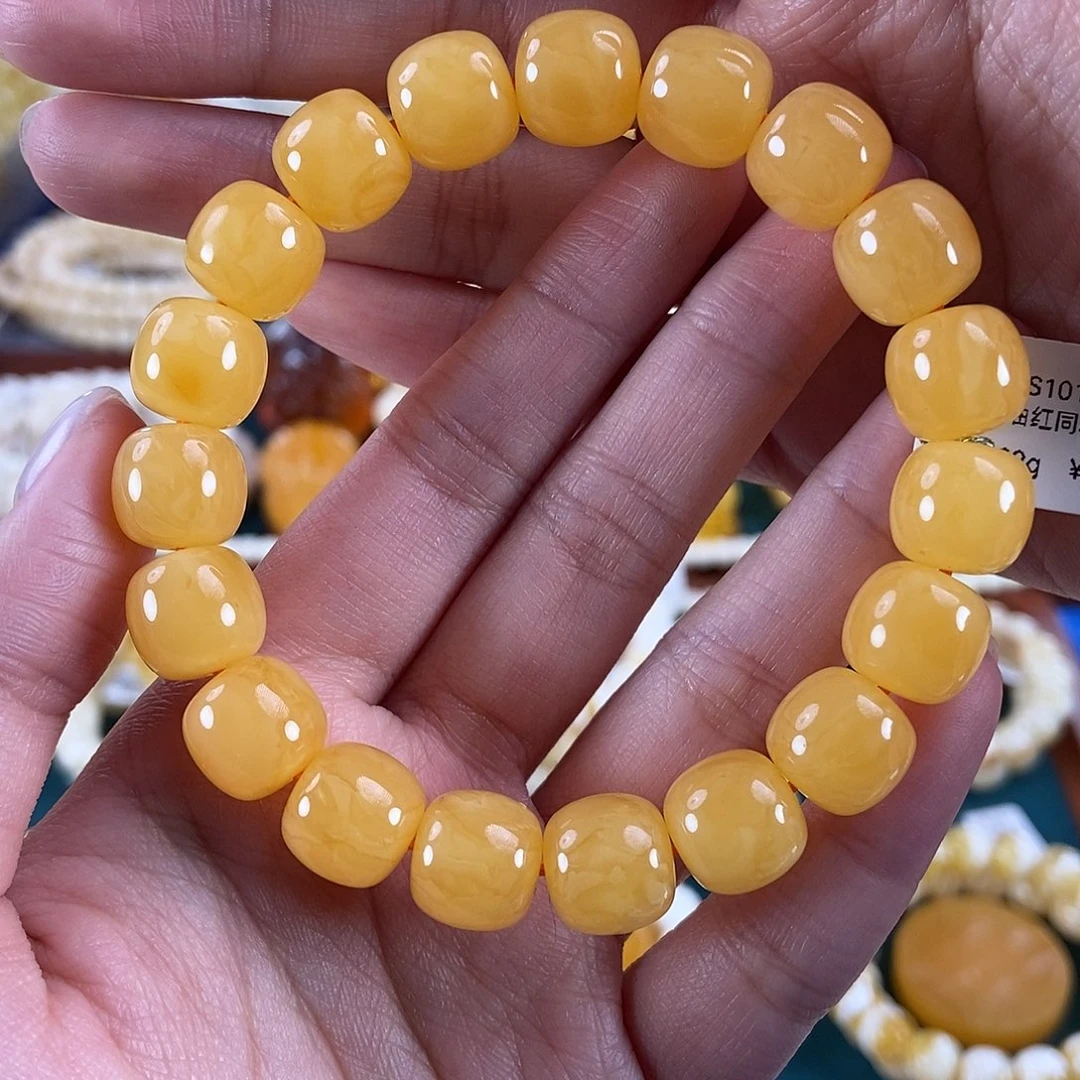 琥珀未镶嵌珠宝奇石11+ 18.89鸡油红同料