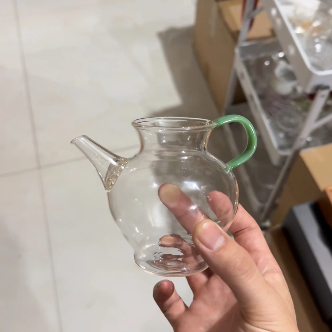 5018小壶   手工扎孔 分布及大小不均匀，介意勿拍