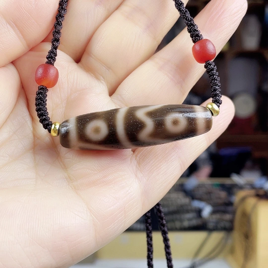 玛瑙/玉髓合金颈饰曲贡