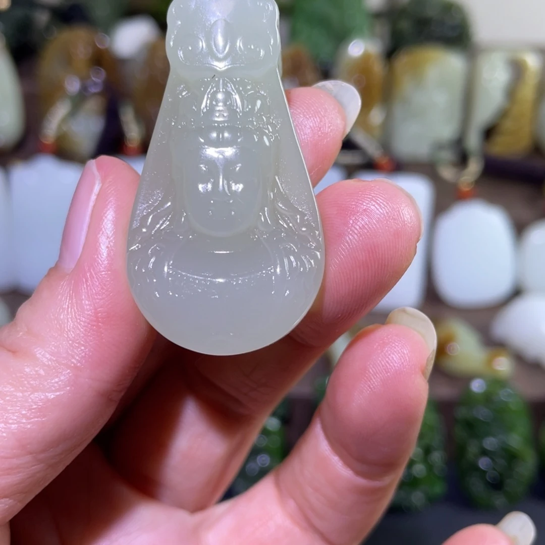 和田玉未镶嵌颈饰