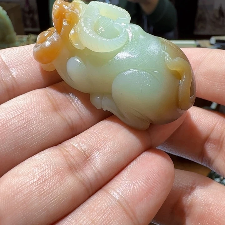 未镶嵌和田玉挂件