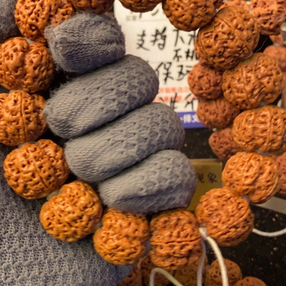 石***定手串金刚菩提23+爆肉梅花