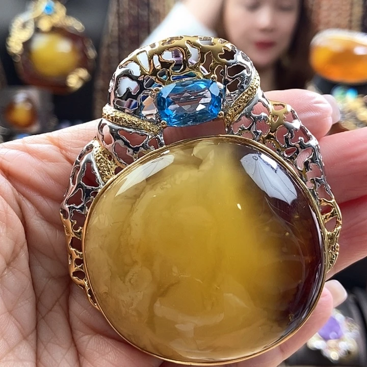 琥珀银S925镶嵌颈饰吊坠胸针两用款