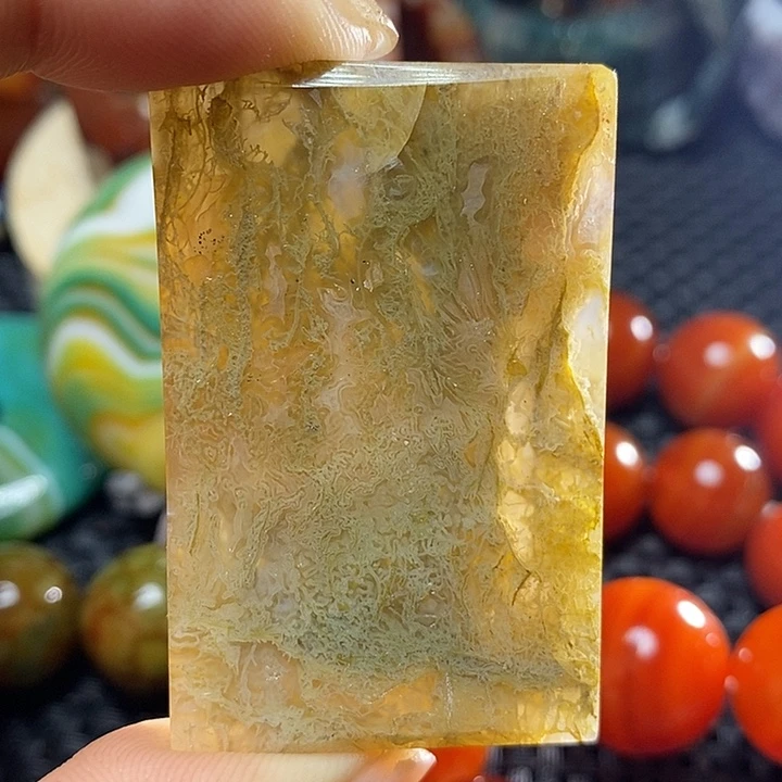 知***乐玛瑙/玉髓未镶嵌颈饰