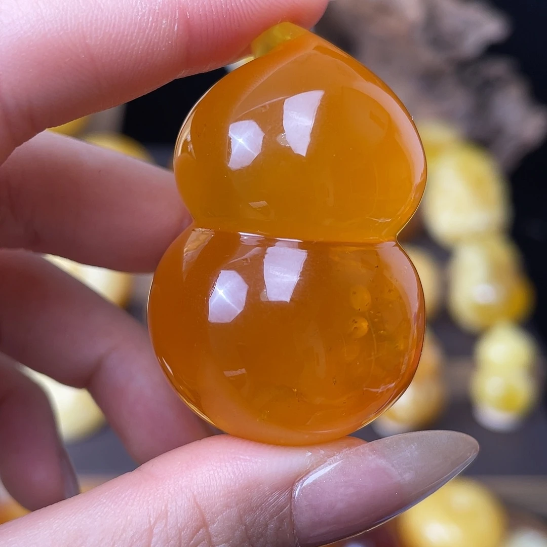 琥珀未镶嵌珠宝奇石