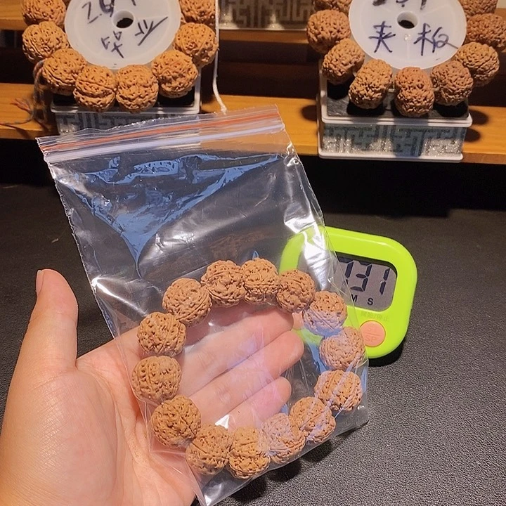 将***惑金刚菩提手串这样