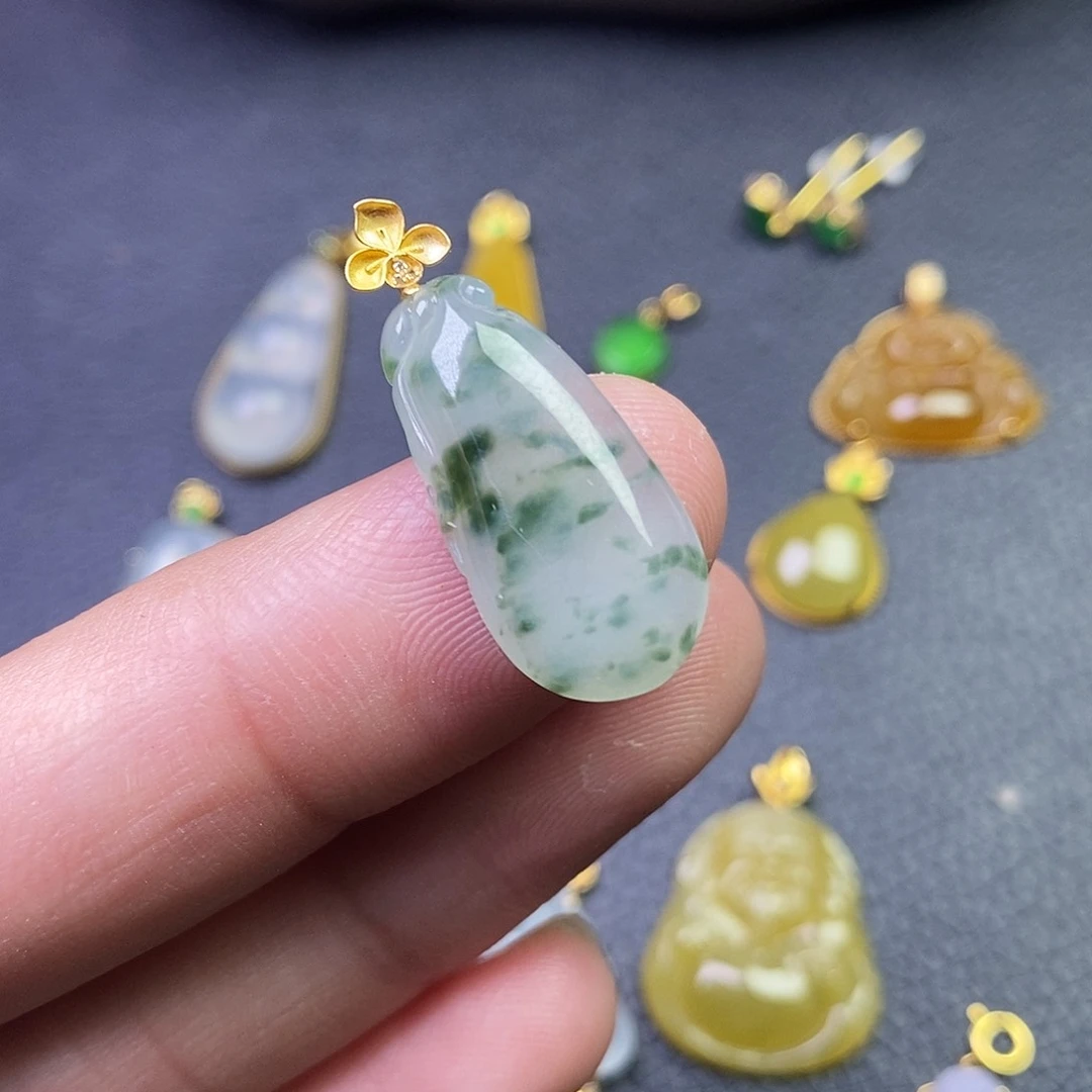吊坠(不含链)18K金镶嵌翡翠