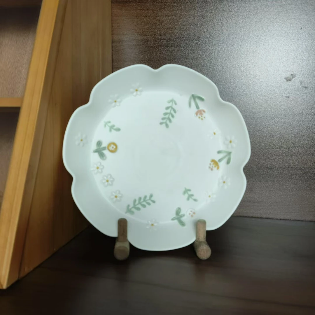 微瑕小雏菊花朵八英寸深盘釉下彩浮雕深盘卡通萌趣陶瓷餐具碗