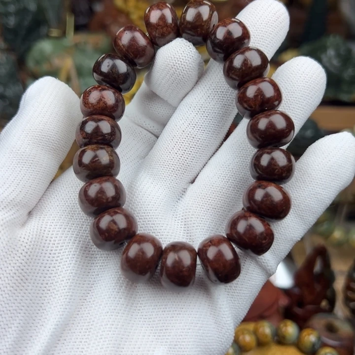 岫岩河磨玉（透闪石质玉）手串未镶嵌纹****今