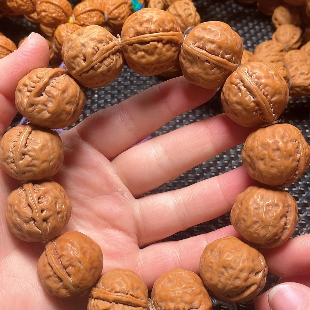 文玩核桃手串大光头