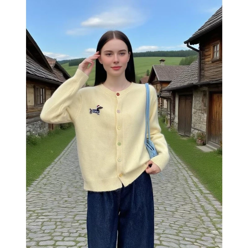温柔黄色圆领毛衣针织开衫女秋季2025新款宽松韩版高级感羊毛外套