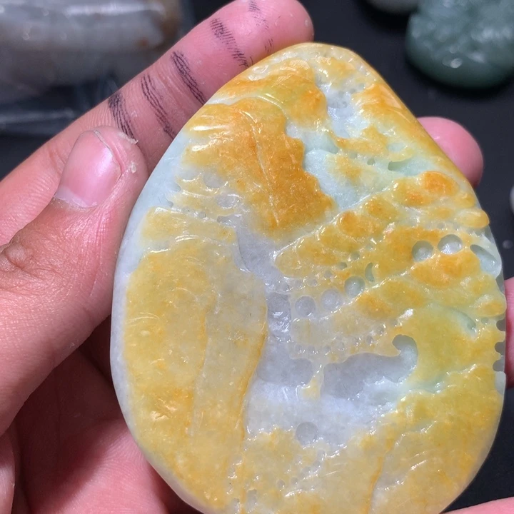 翡翠未镶嵌颈饰保真天然a货翡翠
