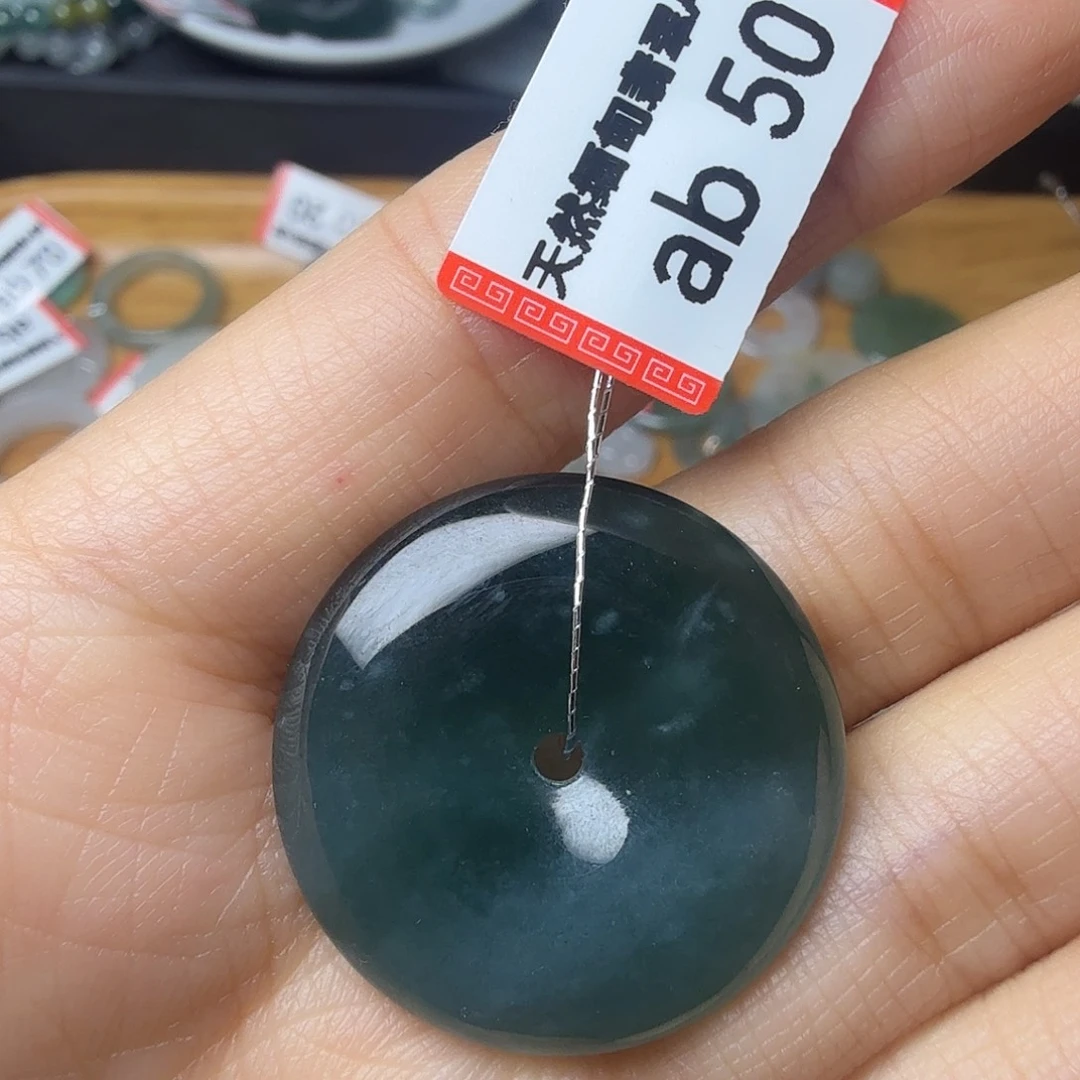 翡翠未镶嵌颈饰天然翡翠A货