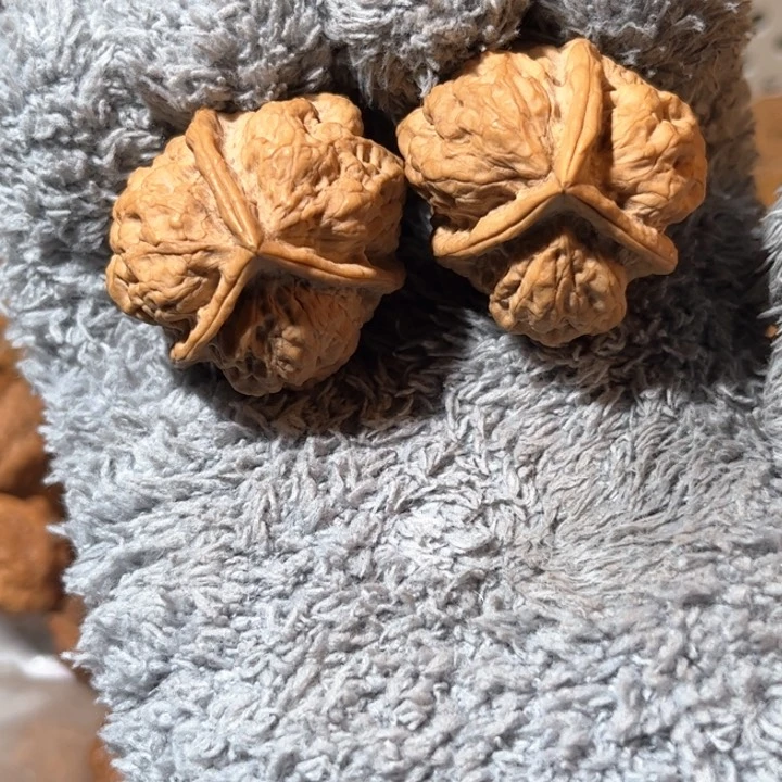 文玩核桃吊坠一****碗滇西81