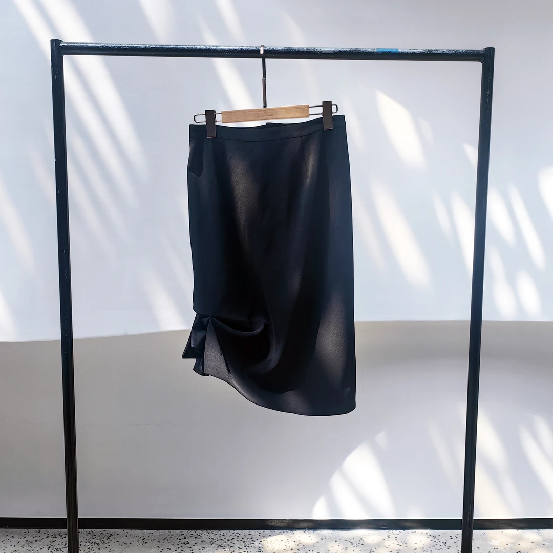 妩媚蝴蝶结时尚纯色休闲百搭直筒夏季黑色半裙BQ22A016半身裙裙子