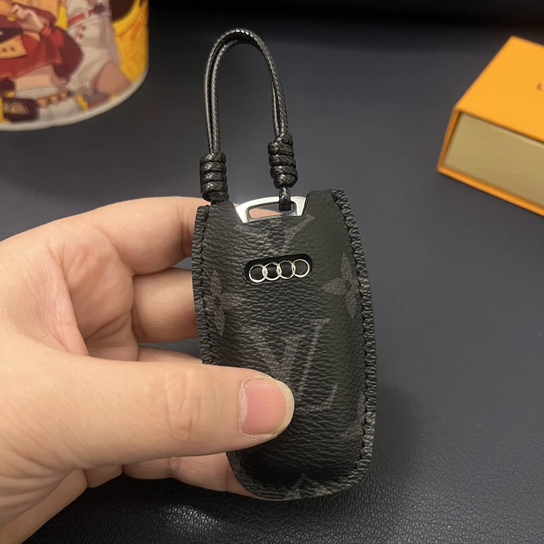 新款奥迪a6l钥匙套a3/q4etron壳a7/q6/a8/q7扣a6/s6/rs真皮钥匙套