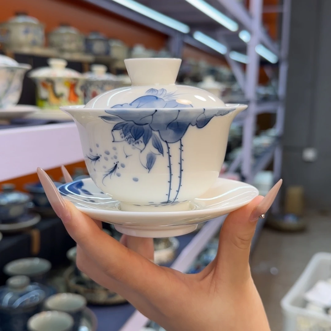 我在外面吃饭呢你在哪了我在