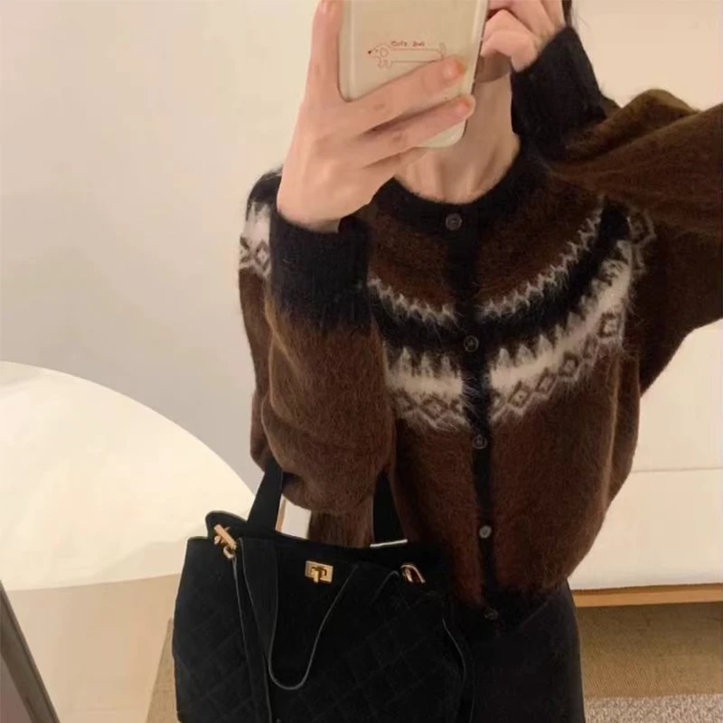 「咖啡色开衫」秋冬提花针织衫气质撞色条纹拼色上衣毛衣开衫-855