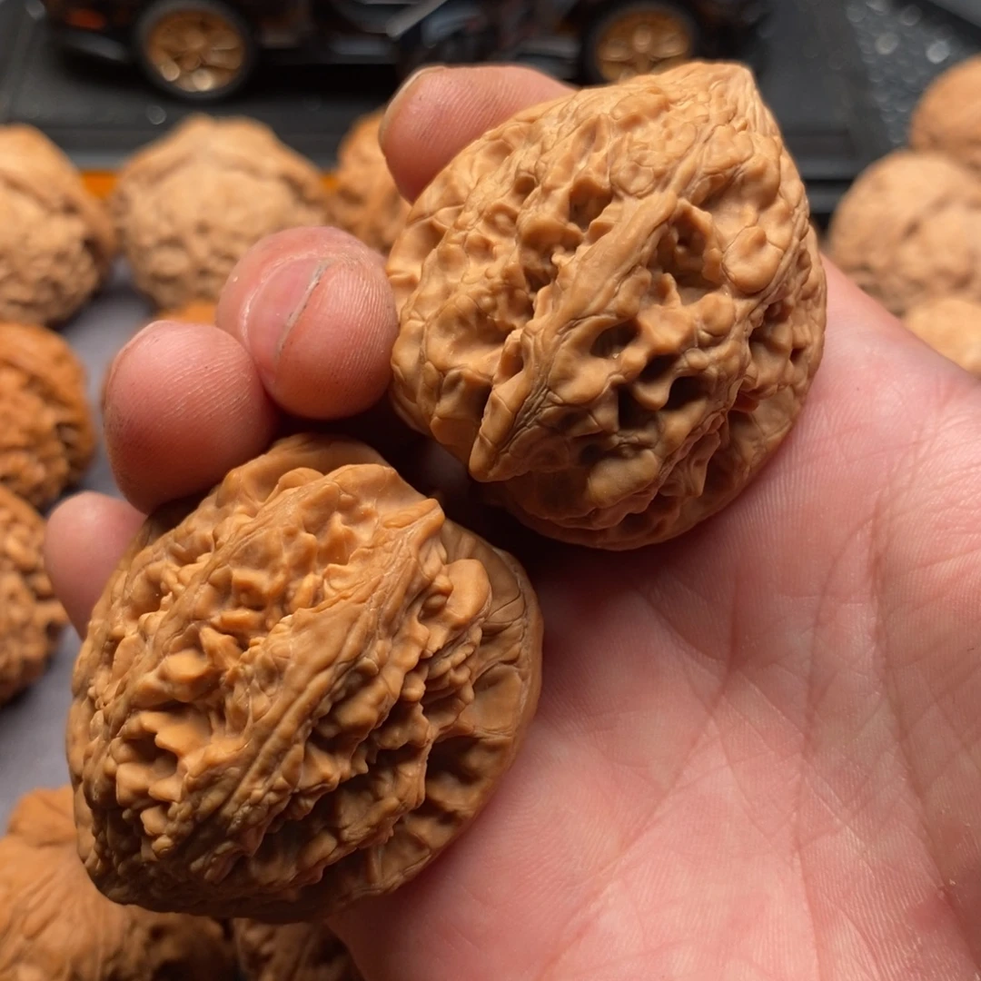 文玩核桃精品对大沽石全品39