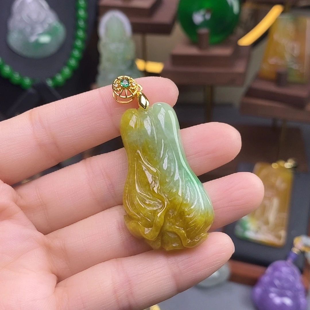吊坠(赠链)未镶嵌翡翠