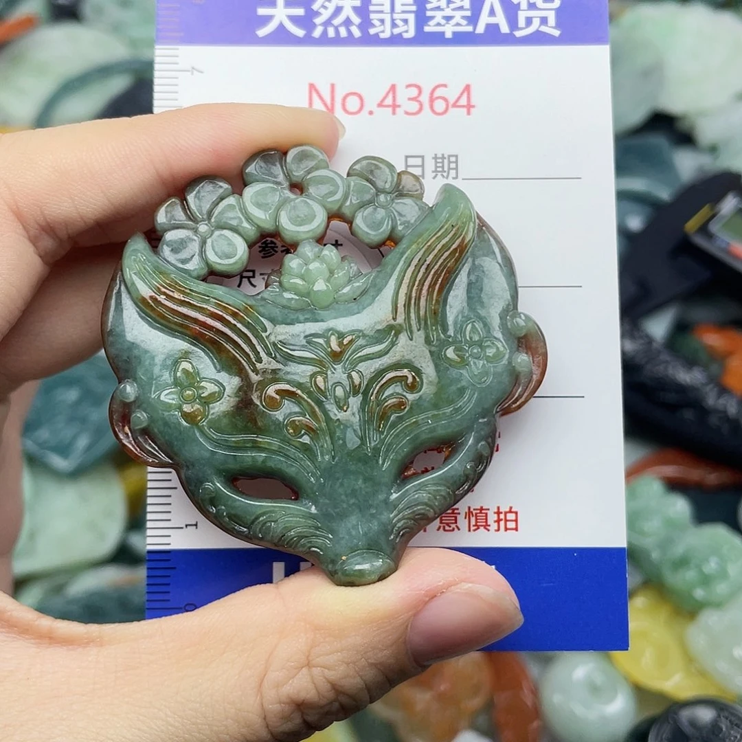 翡翠未镶嵌挂件4364