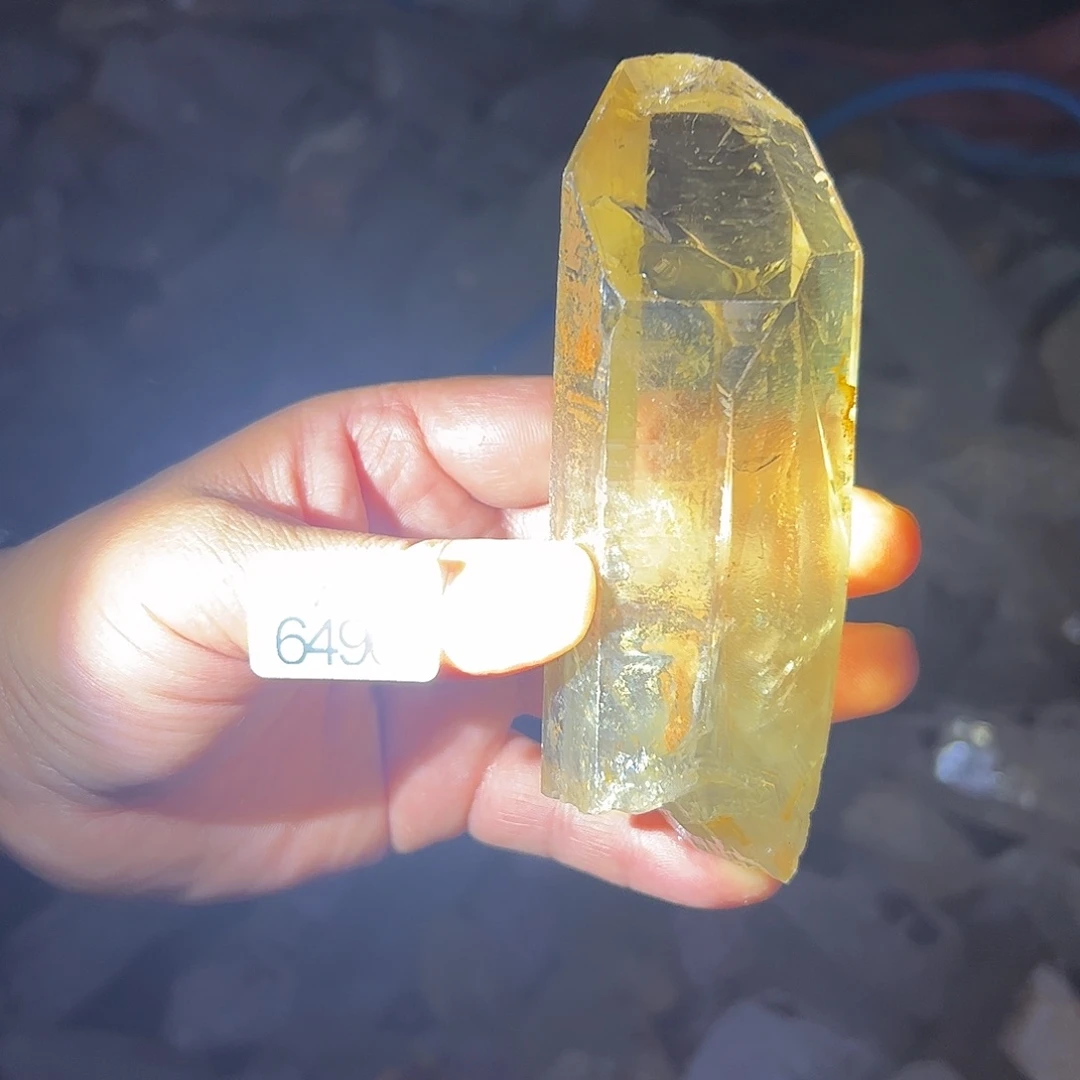 未镶嵌摆件水晶天然黄水晶原石