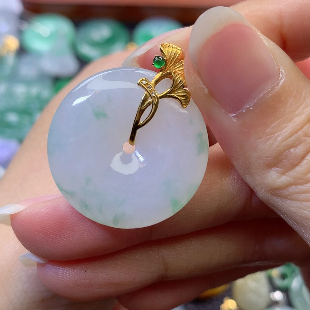 【闪购商品】吊坠(赠链)18K金镶嵌翡翠