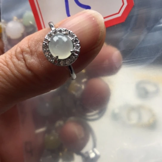 翡翠未镶嵌戒指缅甸