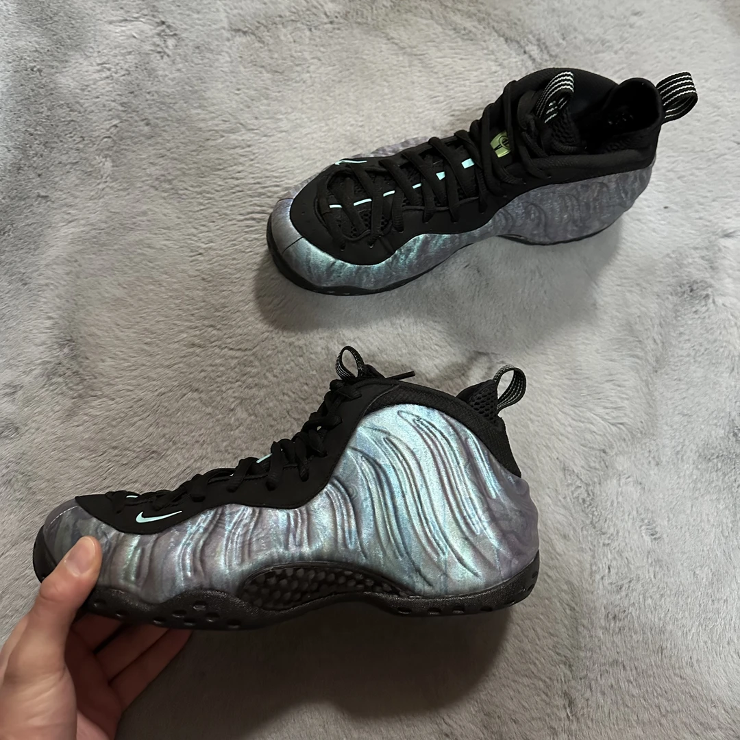 43码 Nike 鲍鱼喷 95新带原盒 鞋底磨损小 鞋面新 气垫中古篮球鞋