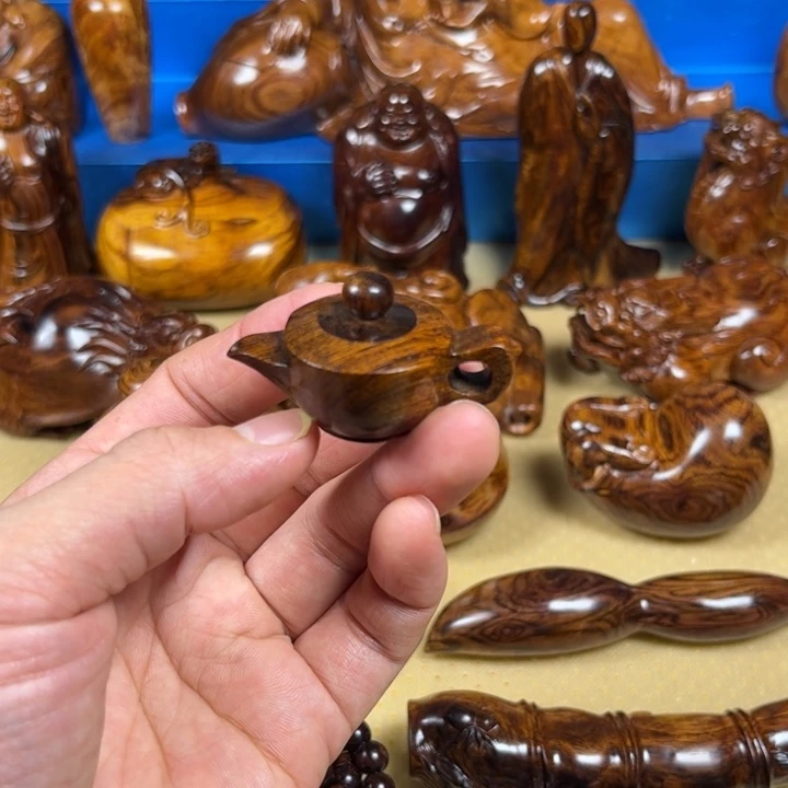 黄花梨降香黄檀把件