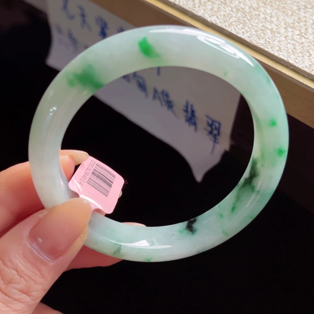 翡翠未镶嵌手镯手镯