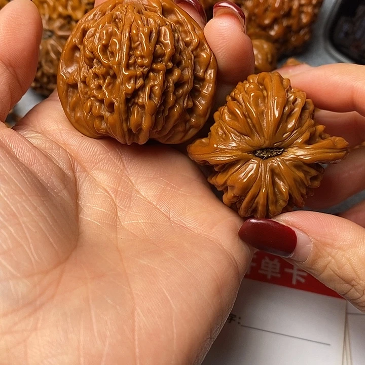 文玩核桃把件四座楼