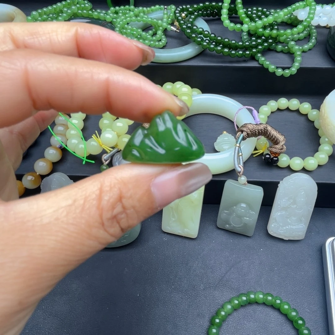 未镶嵌和田玉珠宝半成品