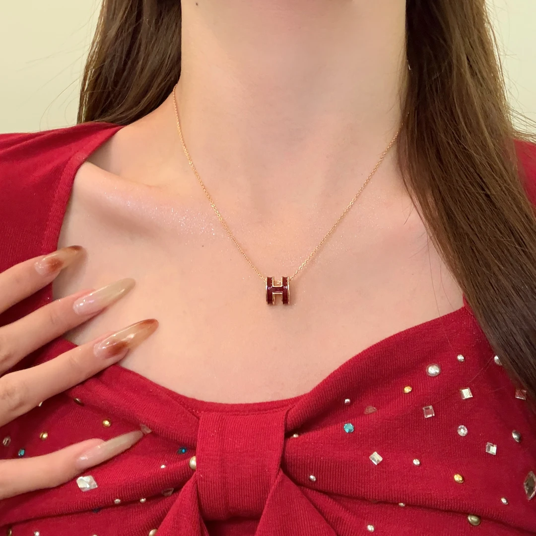 铜合金项链 轻奢气质高级感h字母项链小众设计感锁骨链项链