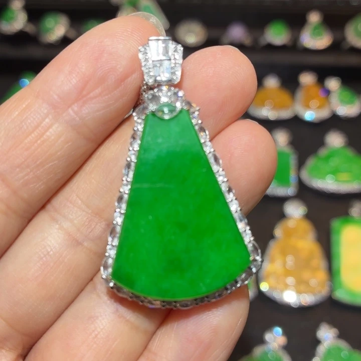 翡翠18K金镶嵌吊坠(不含链)翡翠