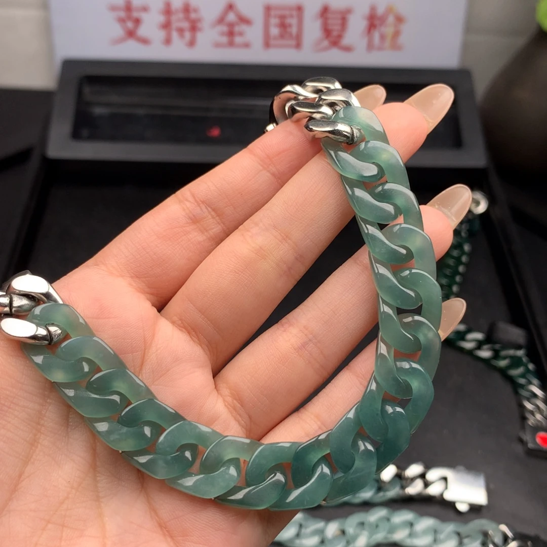 张***博翡翠未镶嵌手链0004