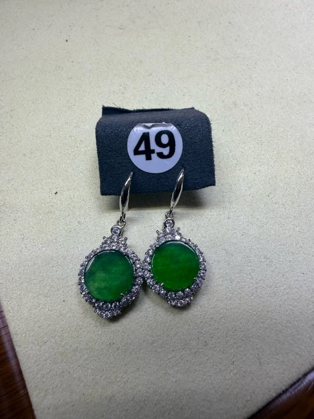 天然缅甸翡翠A货耳饰 49