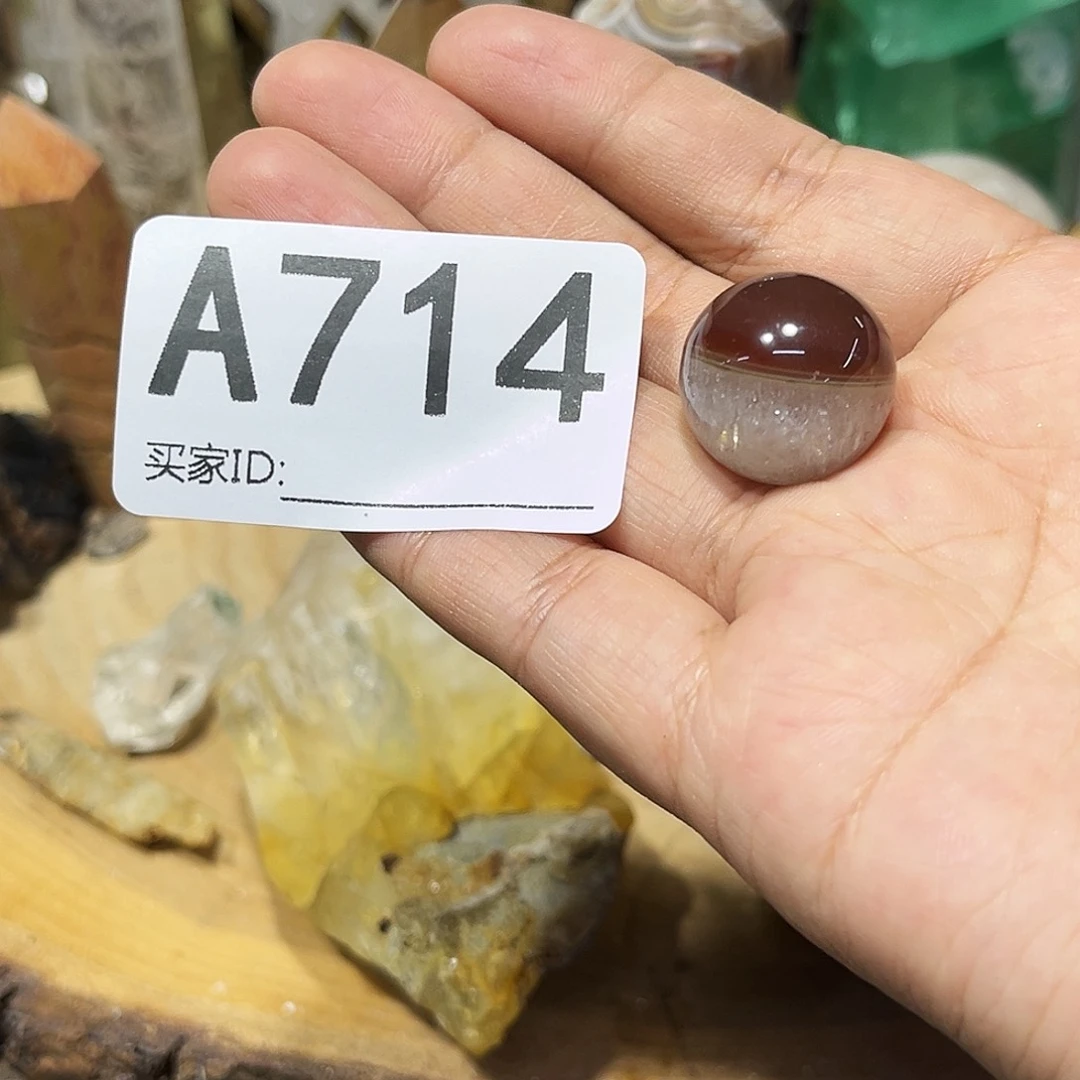 未镶嵌珠宝半成品水晶?****2多样性发其一微瑕
