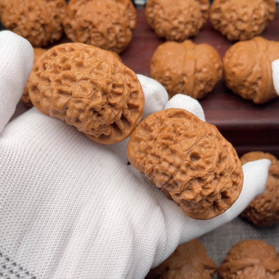 文玩核桃把件49麒麟纹官帽