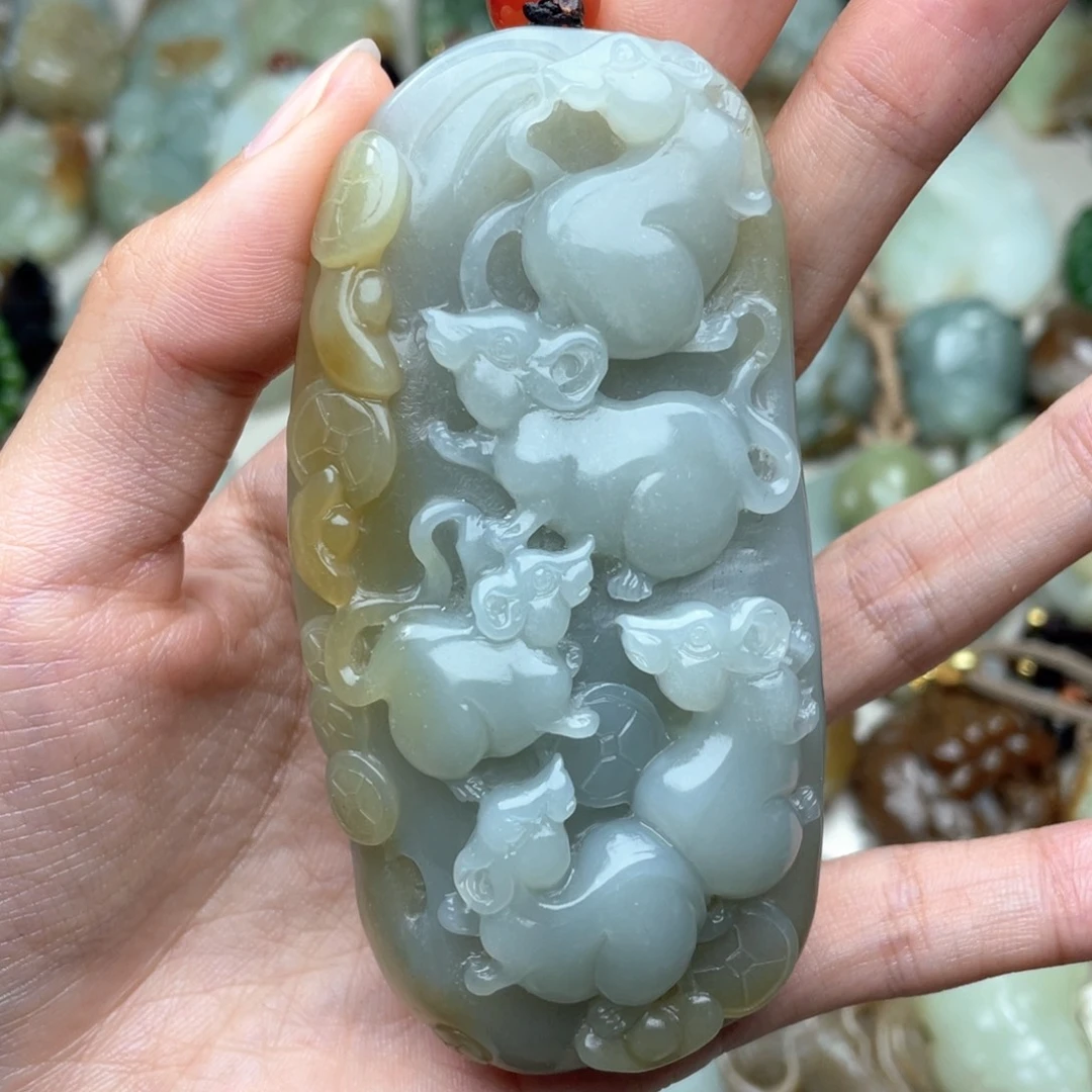 毛***仰和田玉未镶嵌挂件