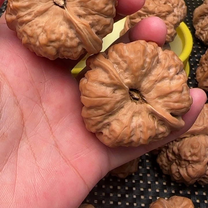 文玩核桃吊坠W*文玩核桃文玩核桃