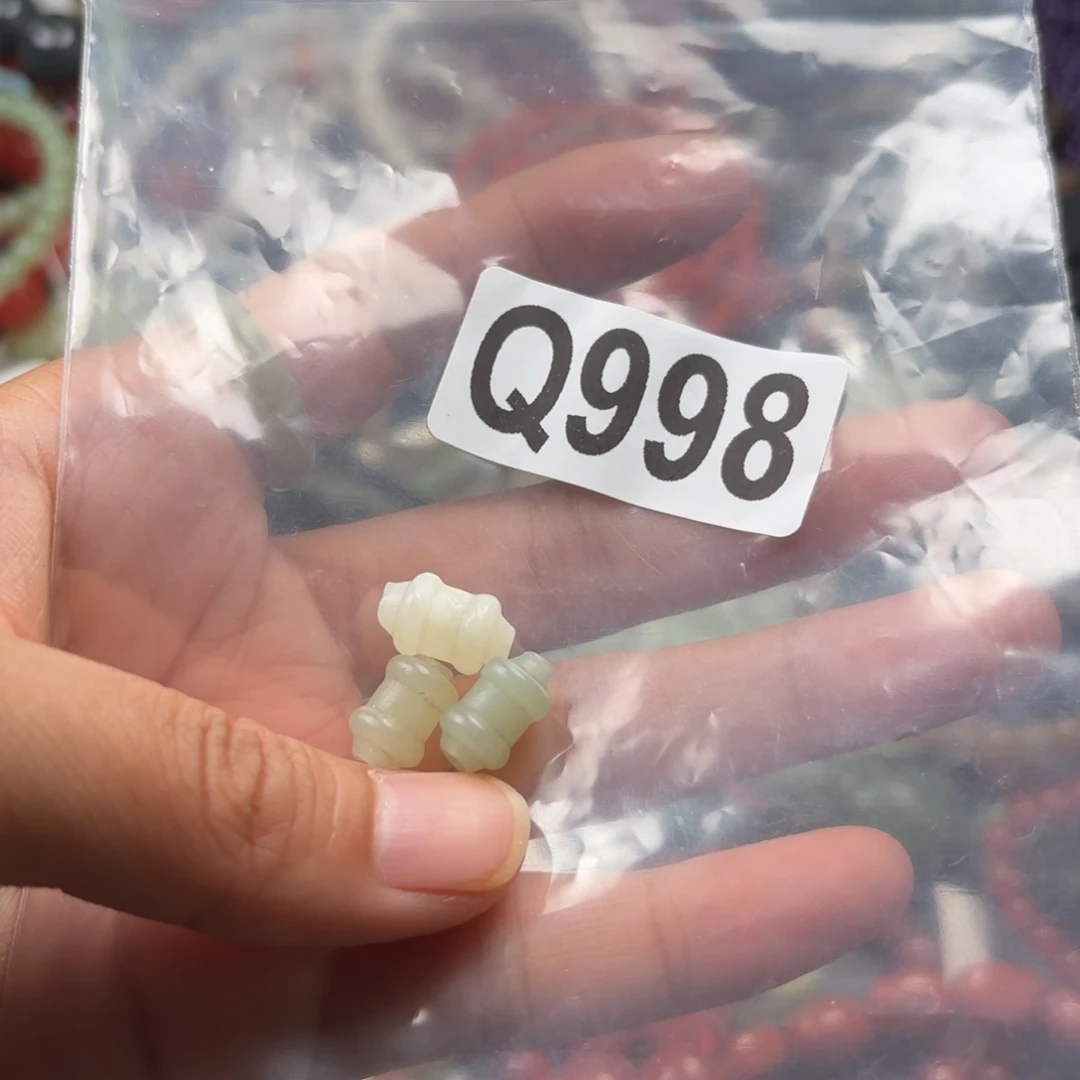 和田玉未镶嵌珠宝奇石